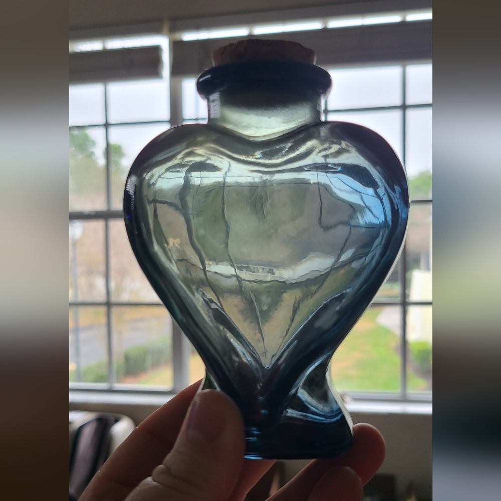 Vintage Heart-Shaped Glass Bottle with Cork - Smoky Blue - Picture 7 of 12